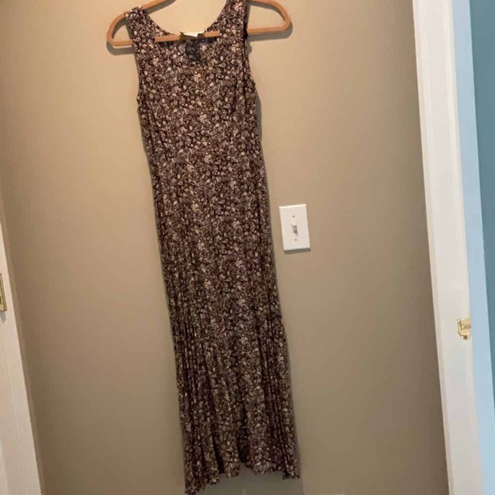 Casual Corner Brown Floral Maxi Dress